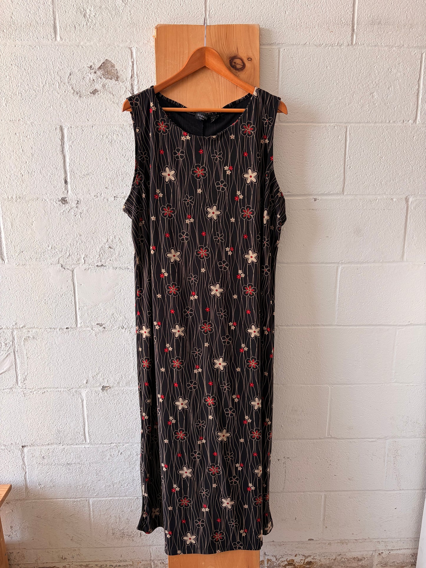 Floral Printed Black Maxi Dress : 26W/28W