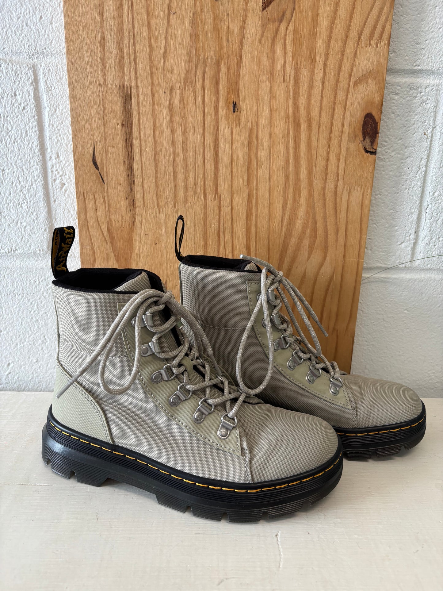 Stone Gray Dr. Martens Combs : 7 (Local Pickup Only)
