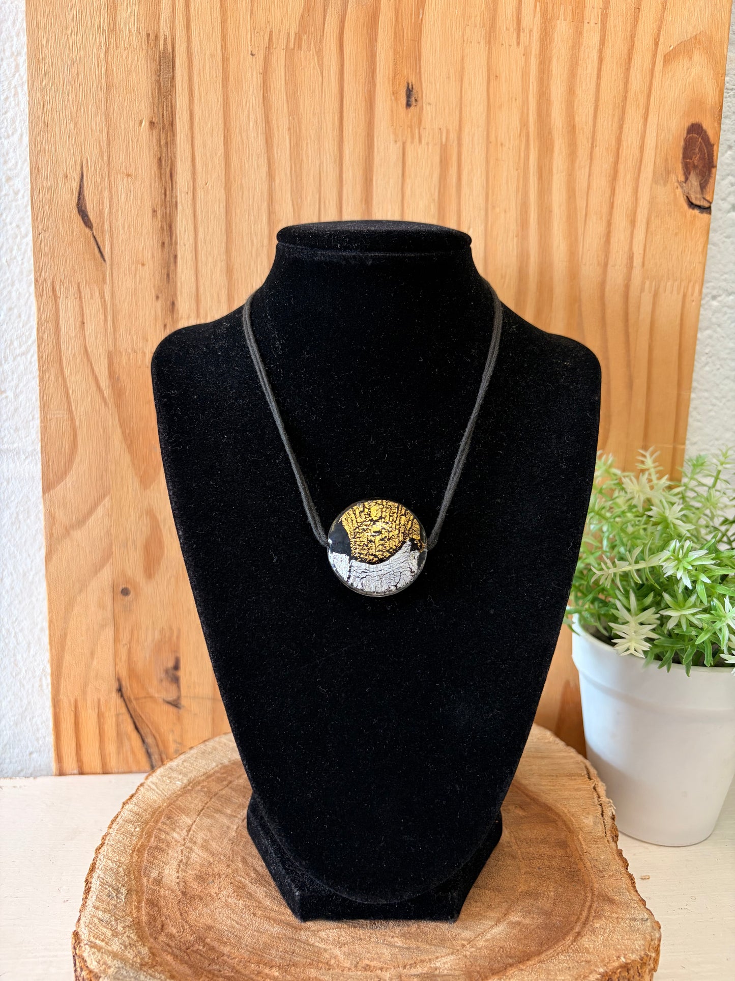 Silver and Gold Metallic Glass Choker Necklace