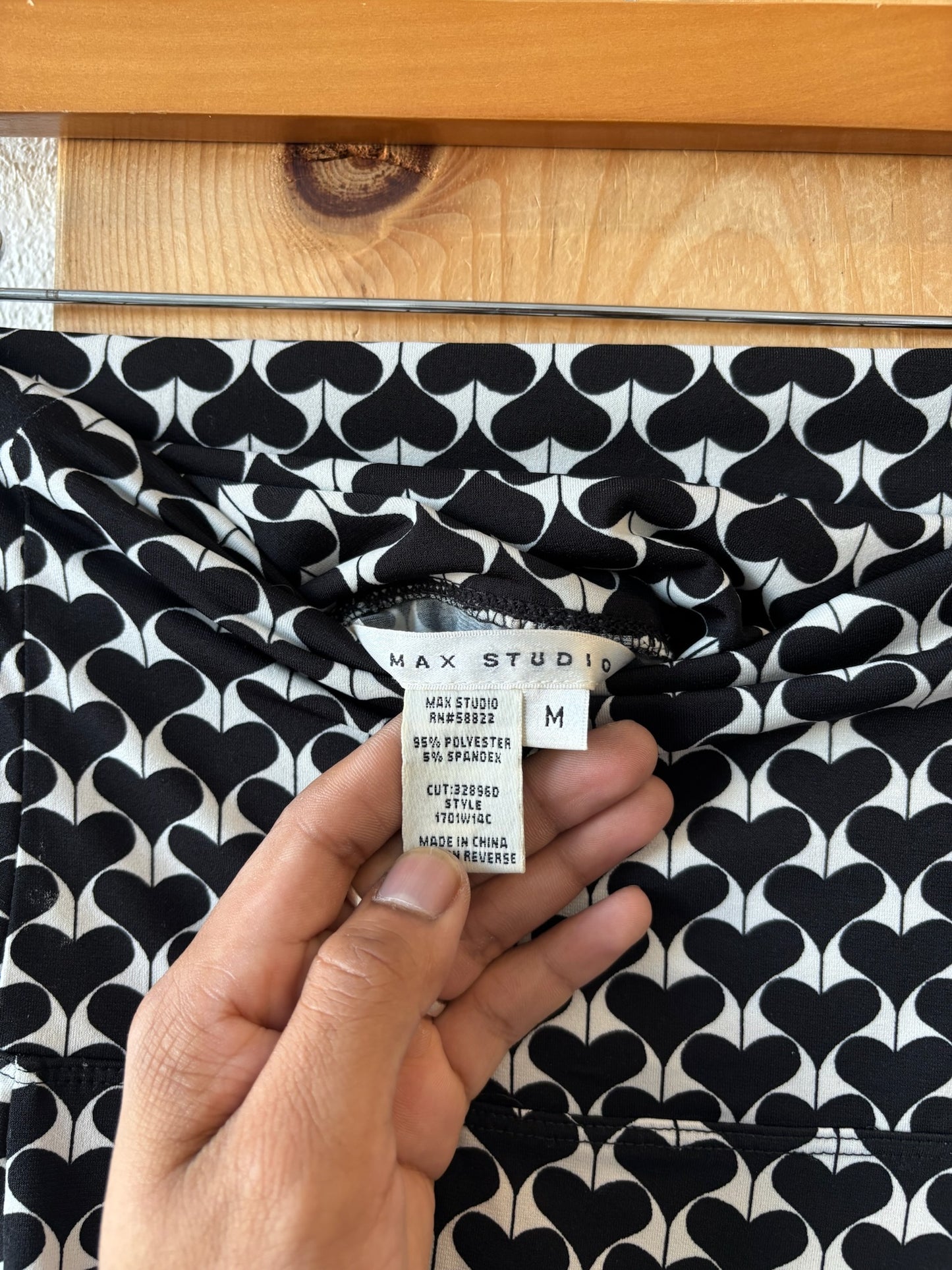 Black and White Skirt : M