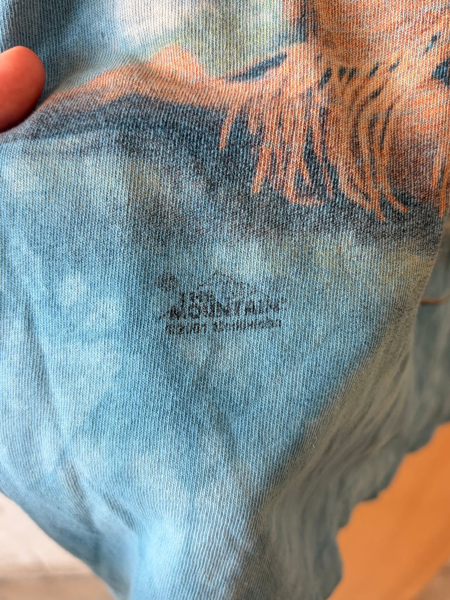 Vtg The Mountain Tee : L