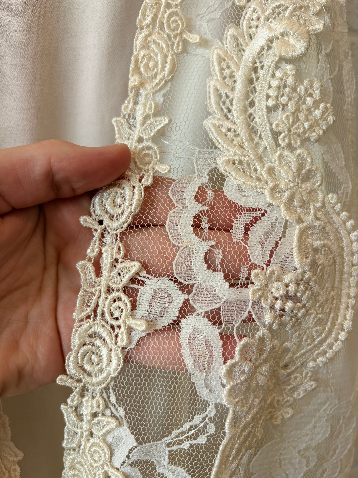 Vtg Sheer Lace Vest : M