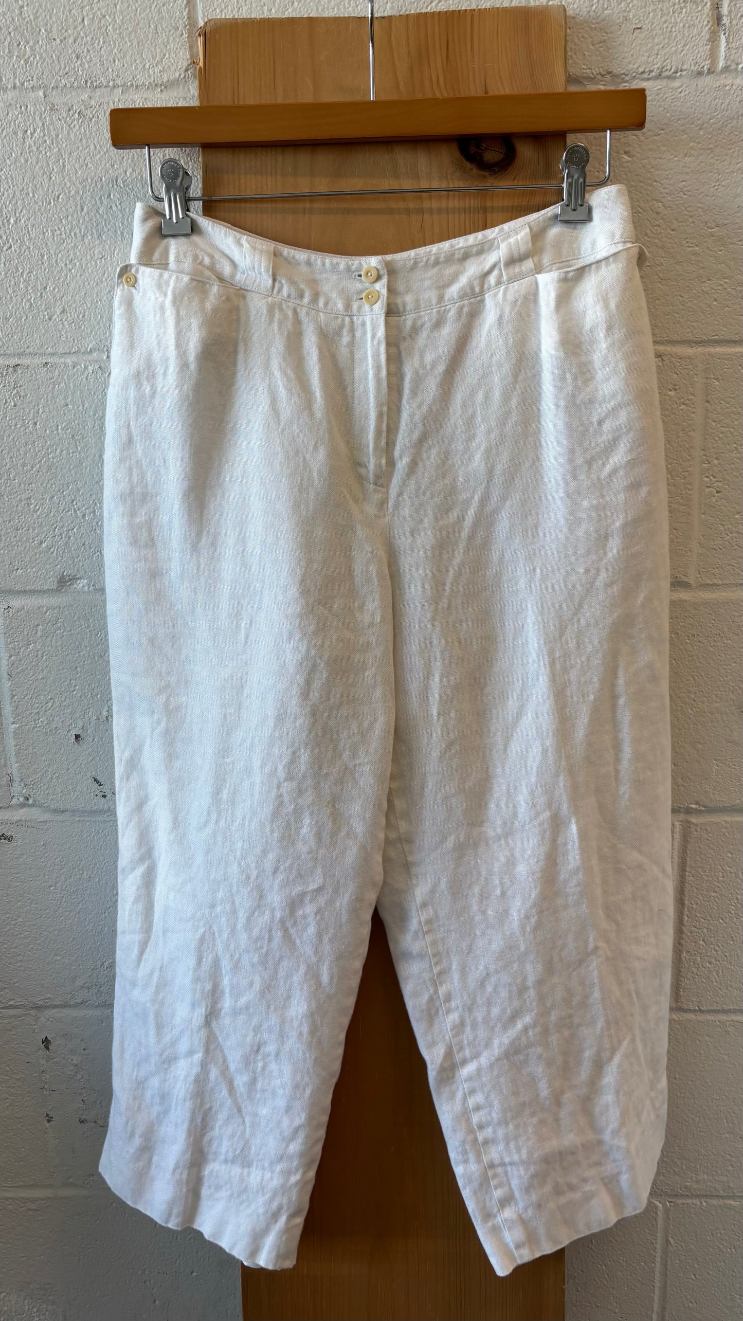 White Linen Capris : 12