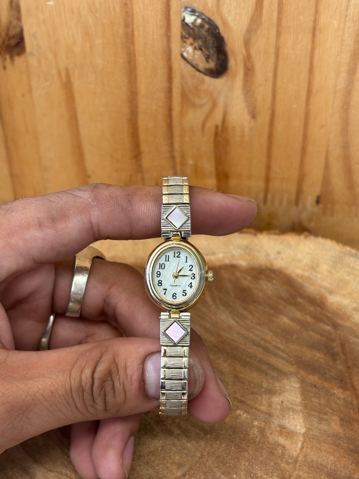 Vtg WMNS Quarts Watch (As Is)