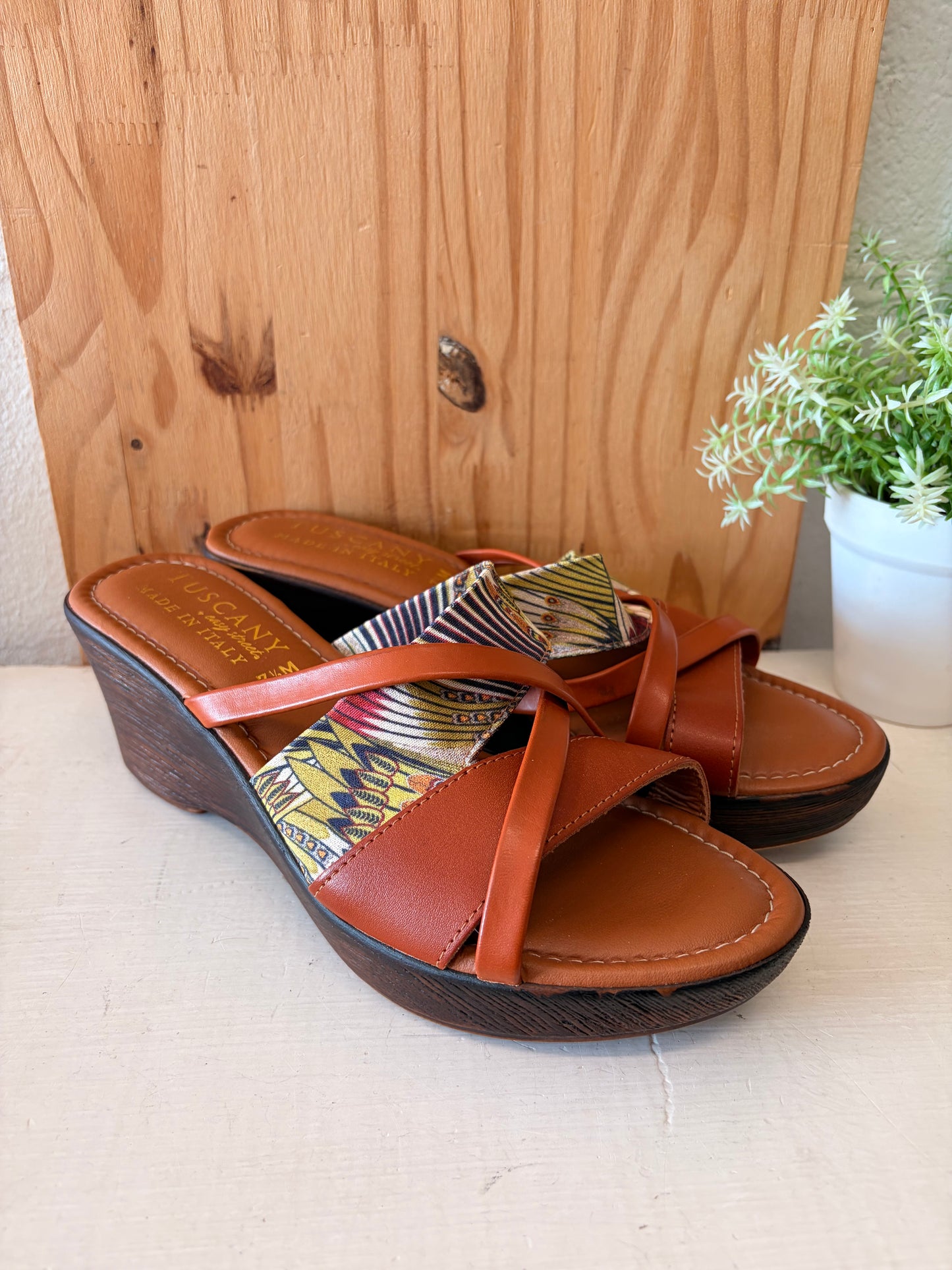 Tuscany Wedges : Size 7.5