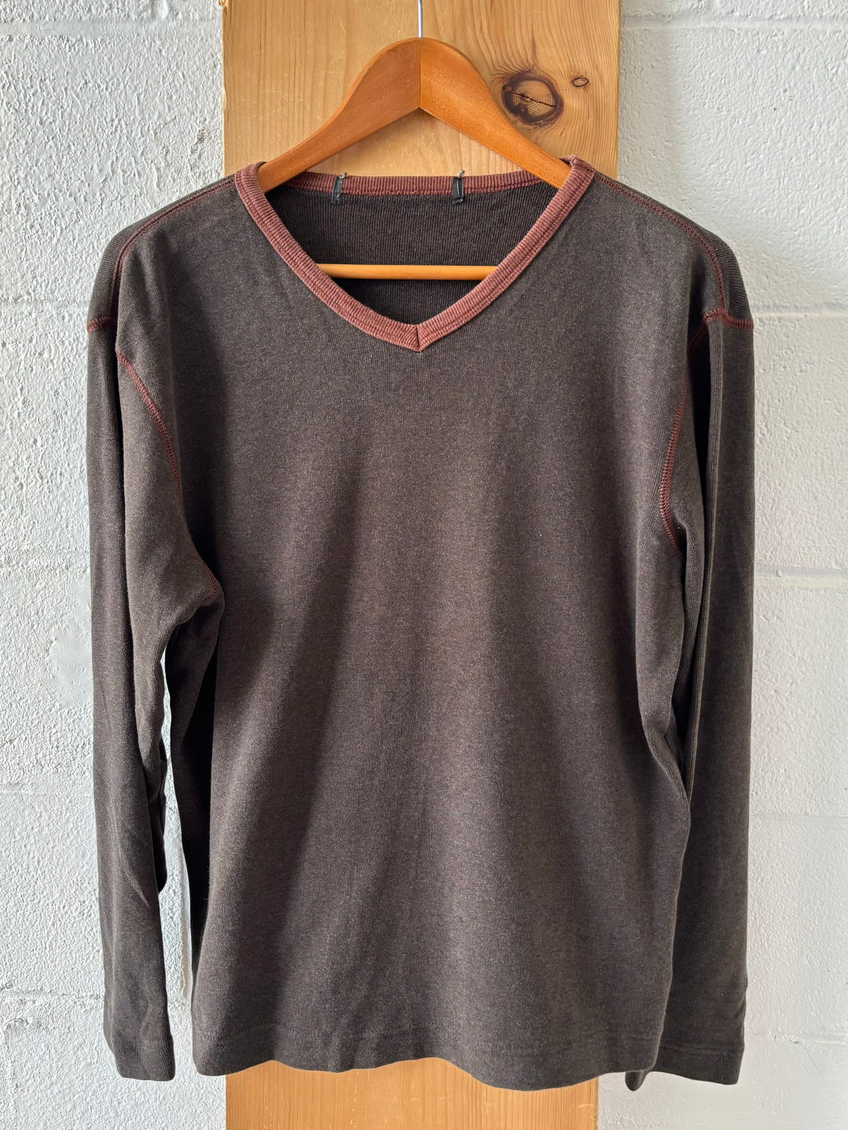Brown V-Neck Sweater : ~M/L