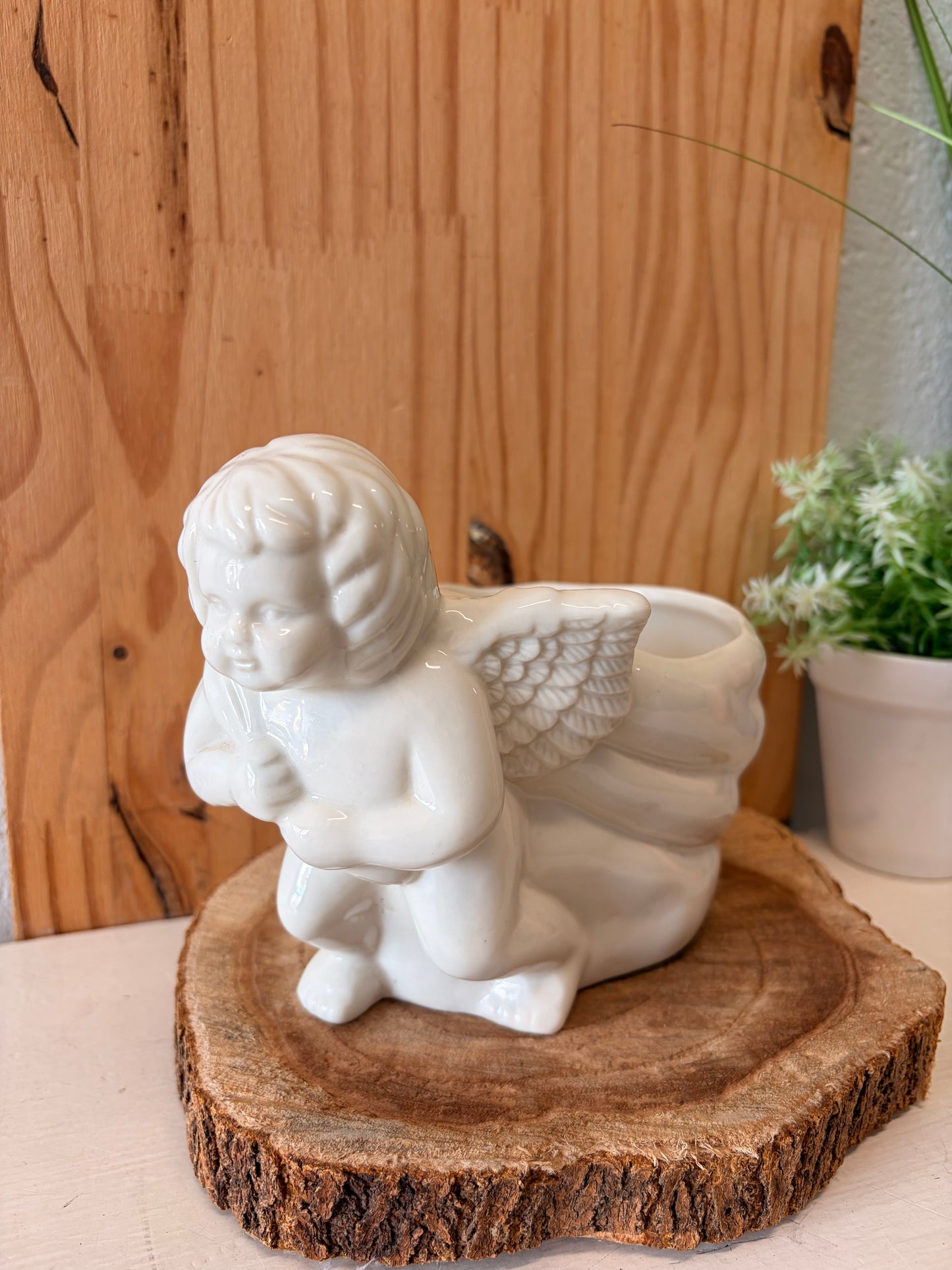 Little Angel Planter (Local Pick Up Only)