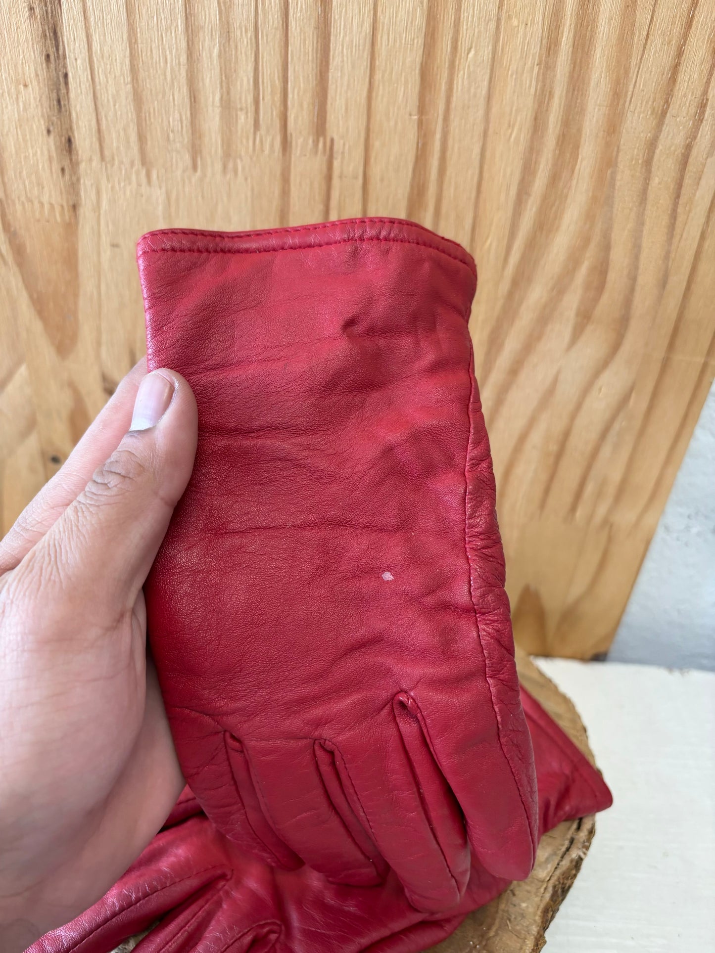 Red Leather Gloves : M