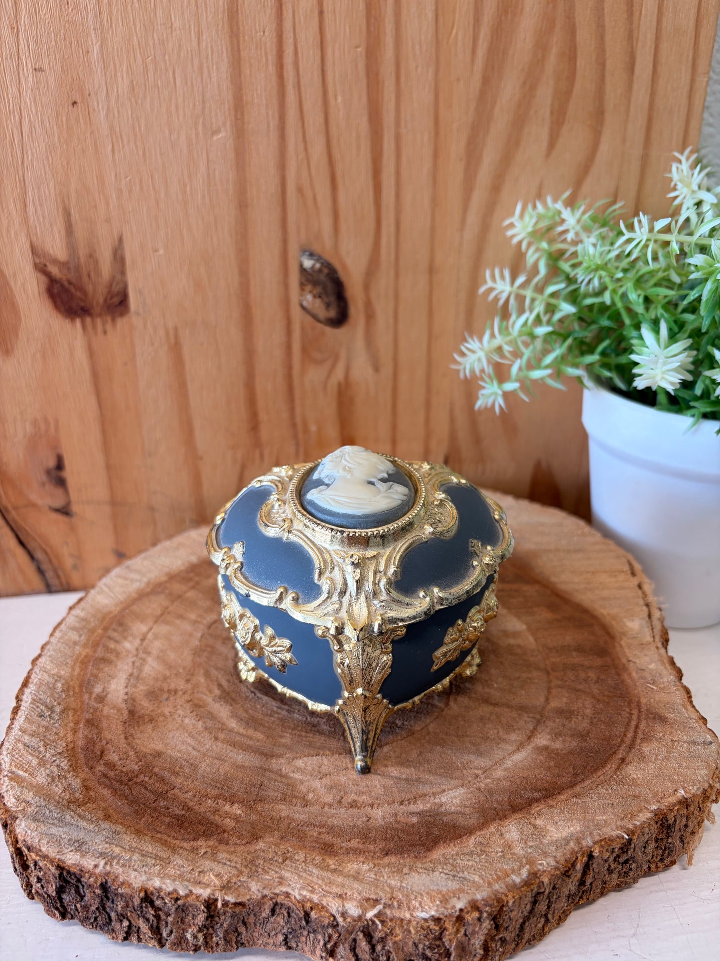 Heart Shaped Cameo Trinket Box (Local Pick Up Only)