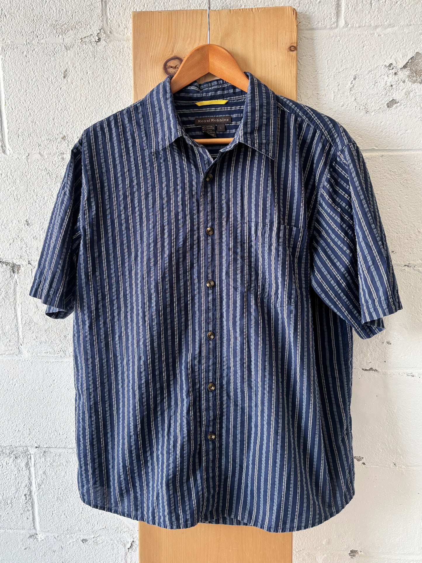 Short Sleeve Blue Button Up : L