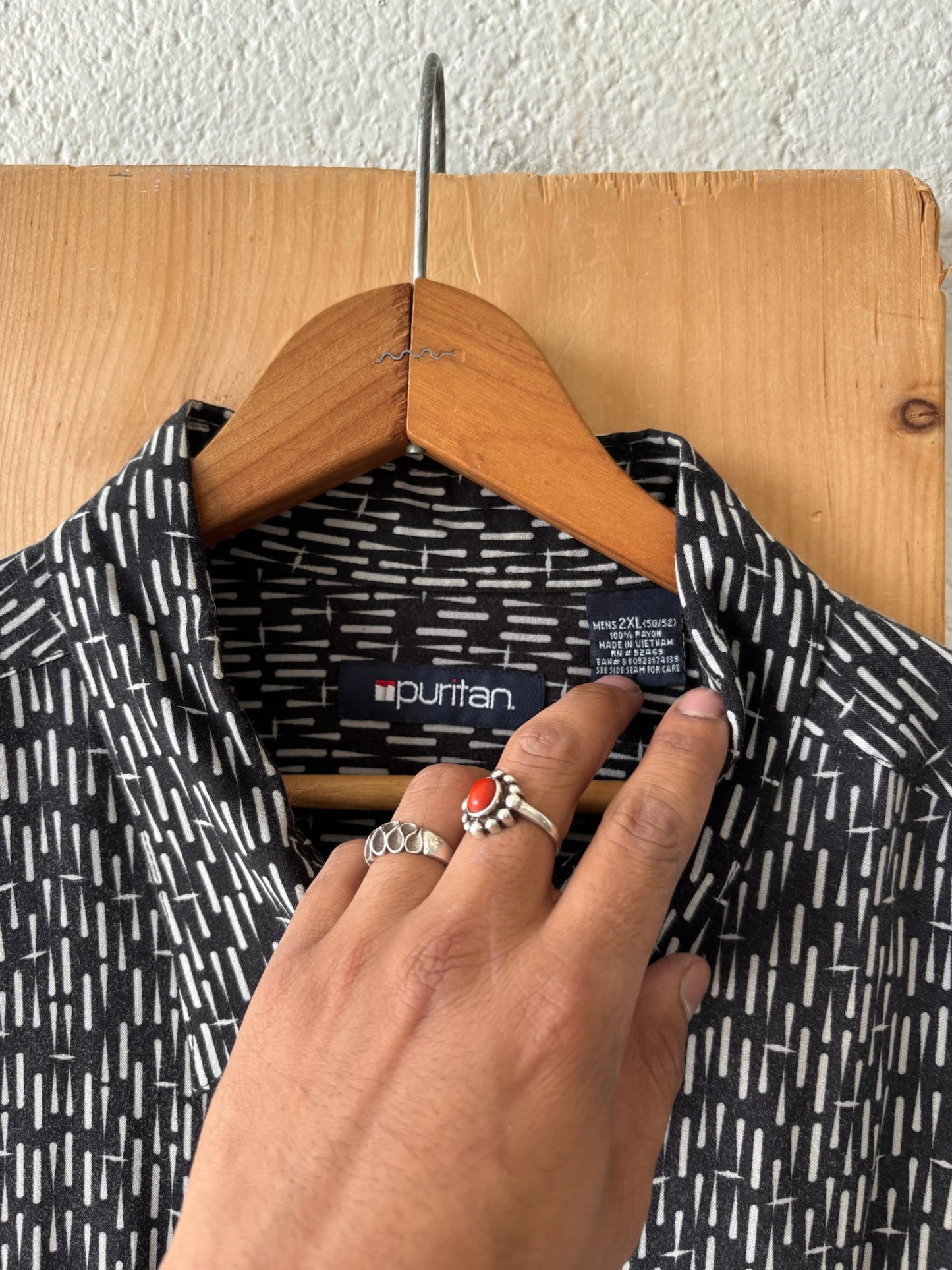 Black and White Print Shirt : 2XL