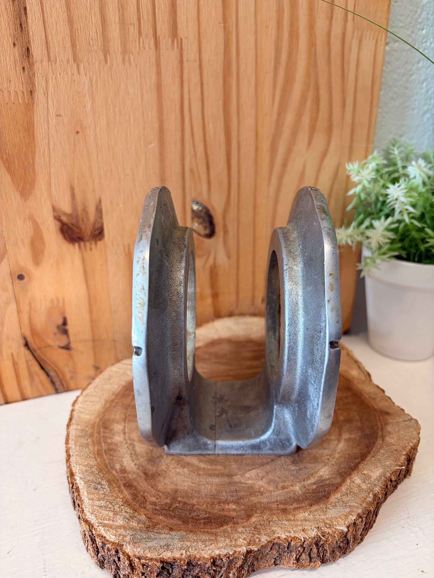 Floral Resin Napkin / Letter Holder (Local Pick Up Only)
