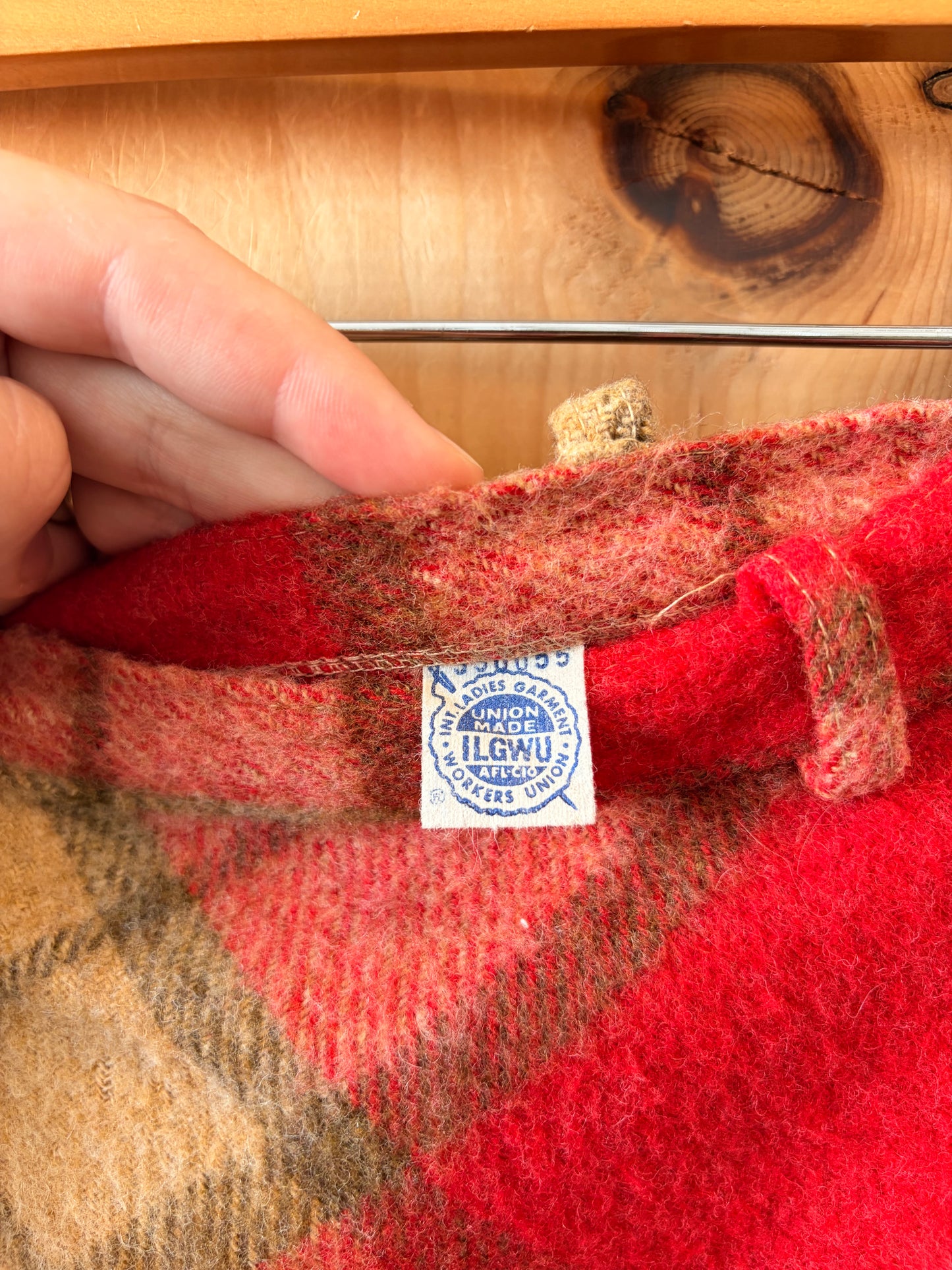 Vtg Plaid Skirt : 25”W