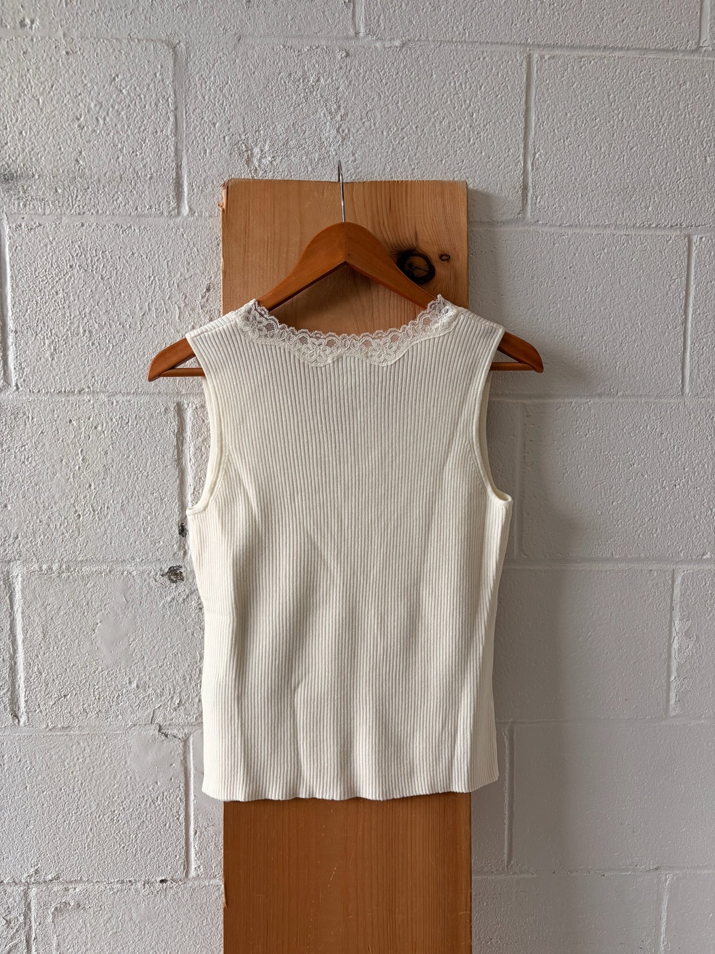 White Ribbed Lace Trim Tank : M