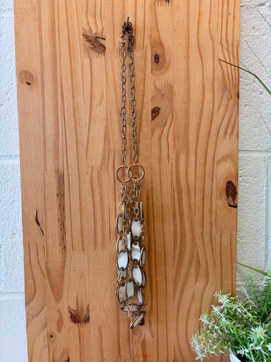 Chunky Pearl & Gold Tone Necklace / Chain Belt