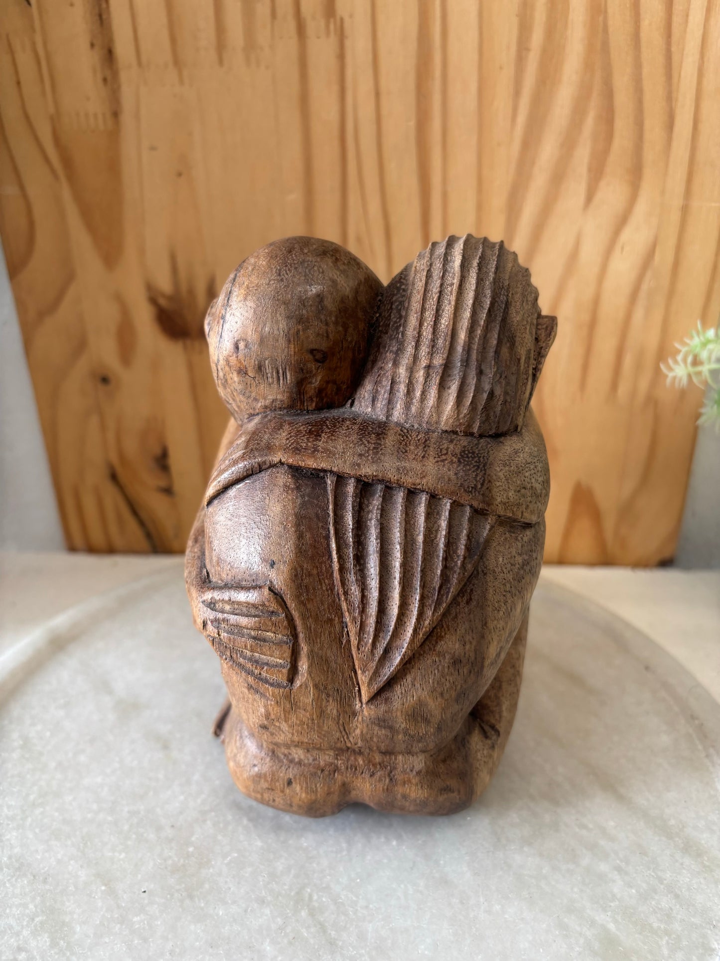 Vtg Wooden Embrace Statue