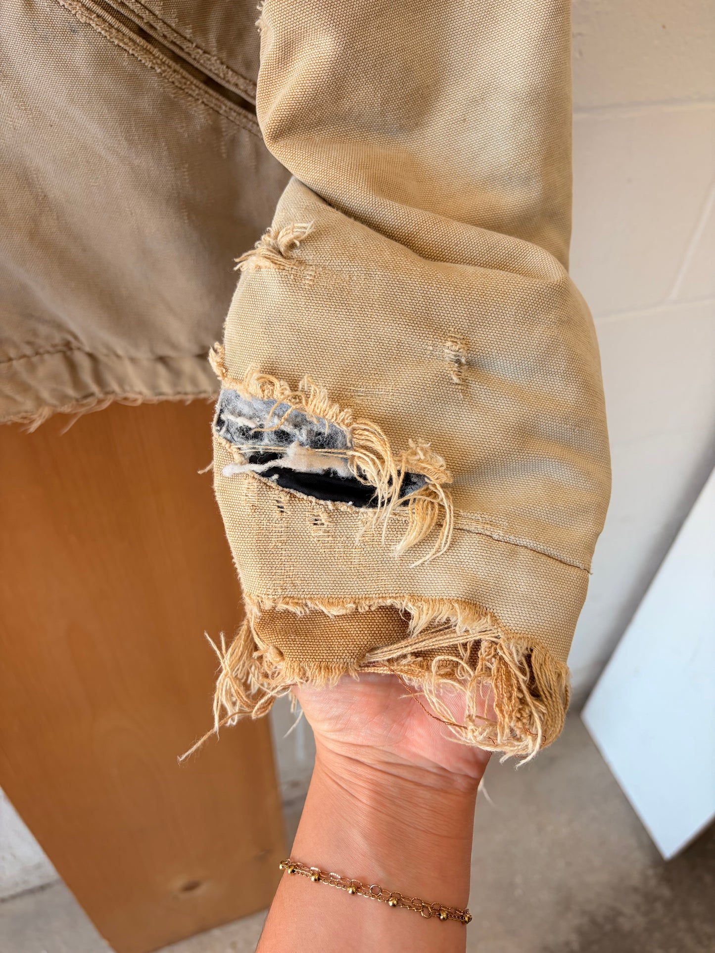 Distressed Carhartt Detroit Work Jacket : L