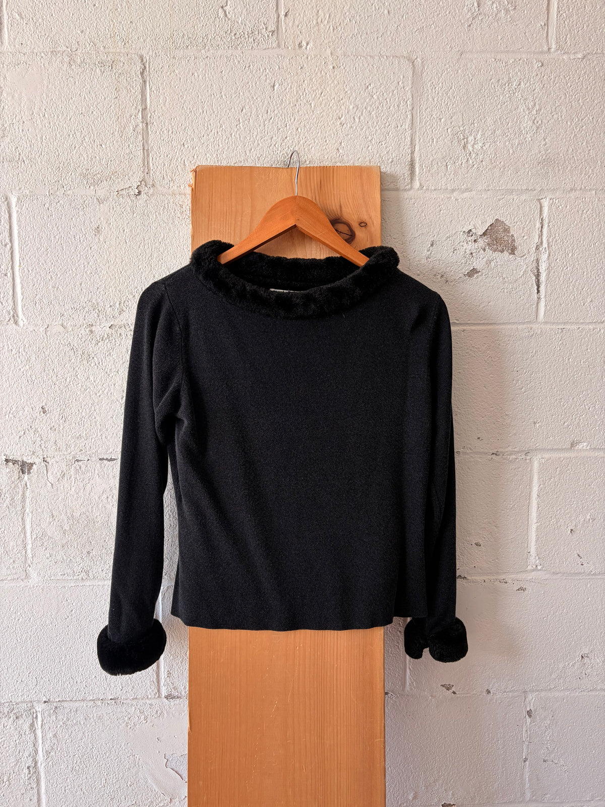 Faux Fur Trimmed Top : M