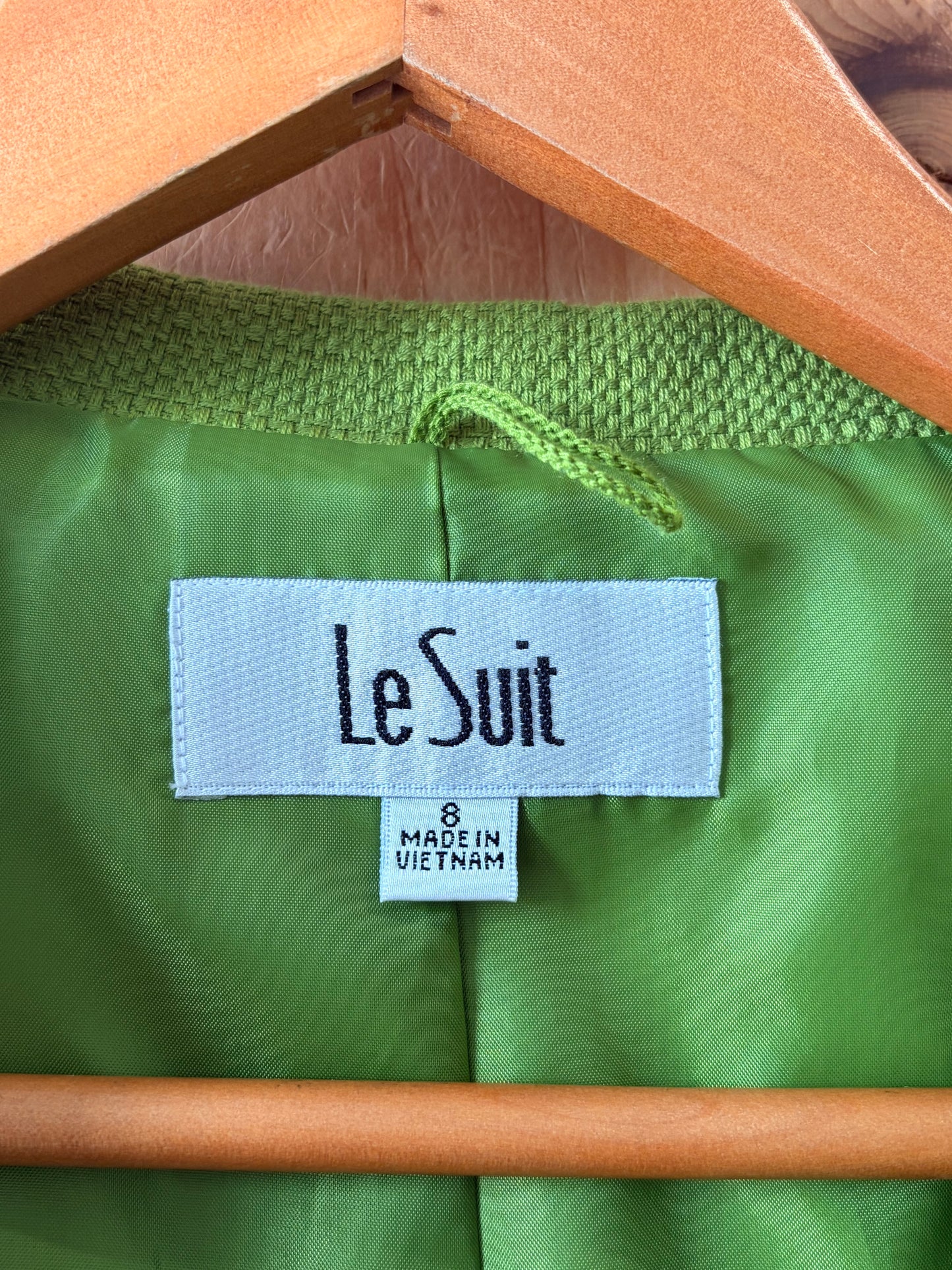 Green Blazer : 8