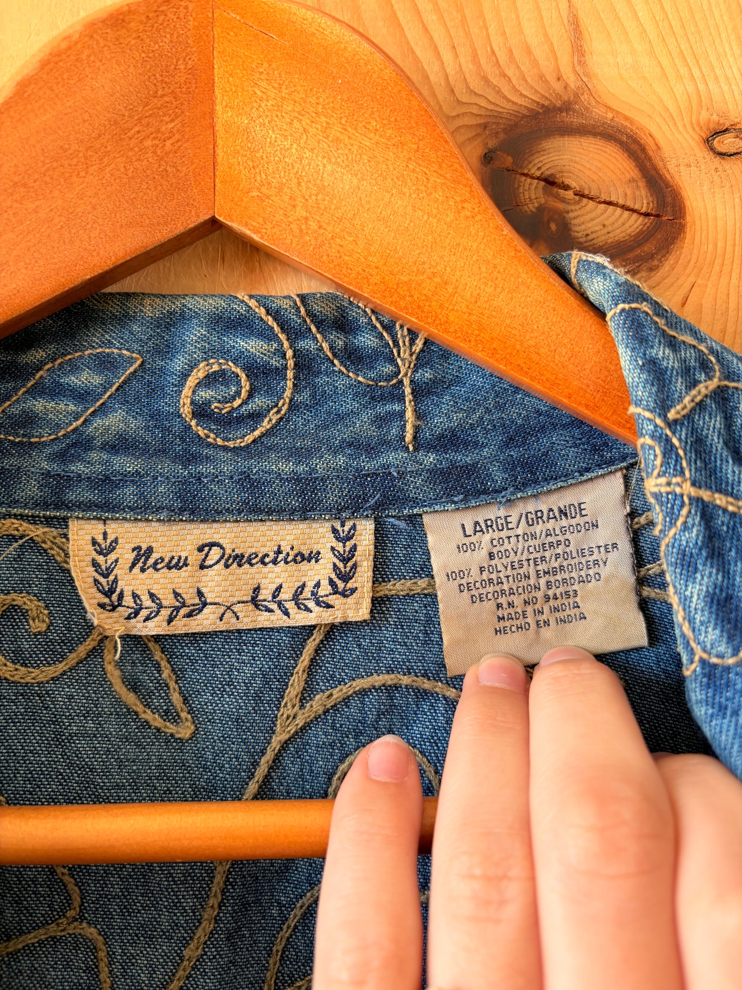 Floral Embroidered Denim Jacket :  L