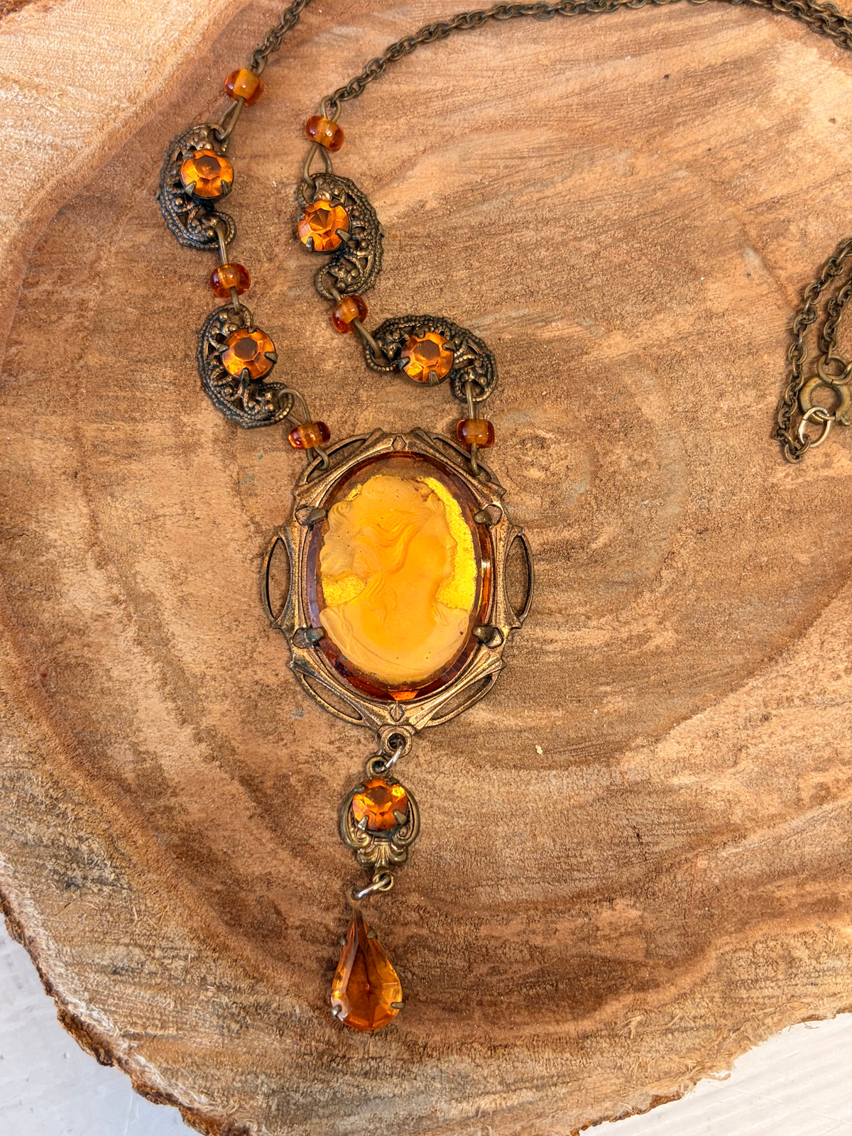 Vtg Amber Tone Cameo Necklace