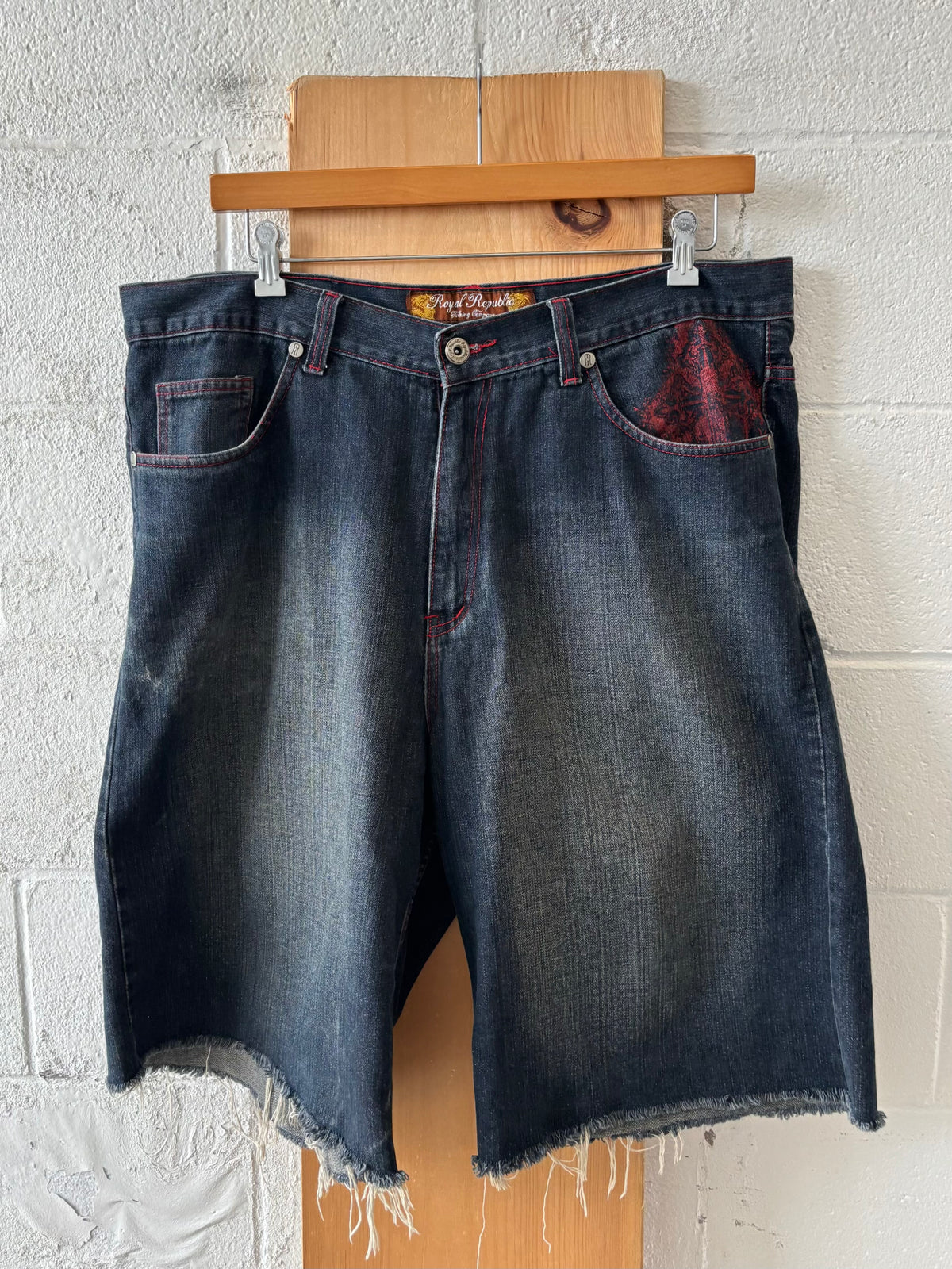 Y2K Royal Republic Cutoff Shorts : 40