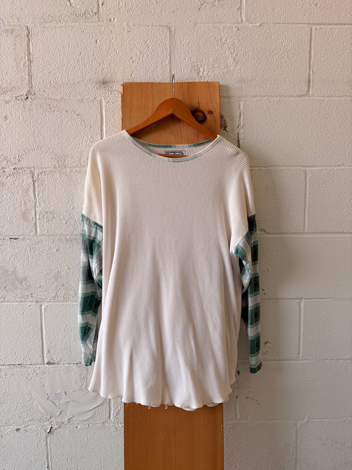 Plaid Sleeved Waffle Knit Top : L/XL