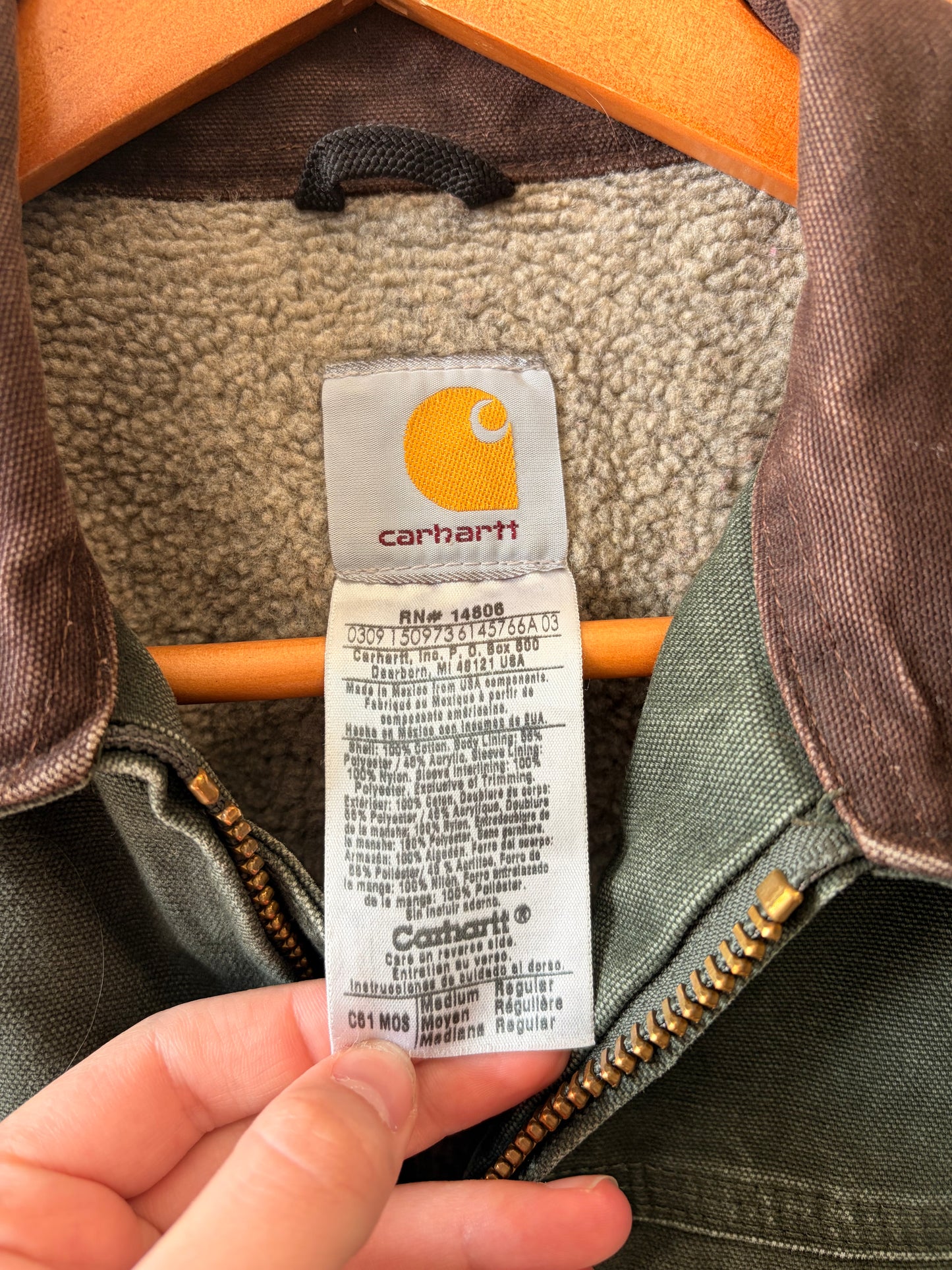 Dark Green Sherpa Lined Carhartt Coat : M