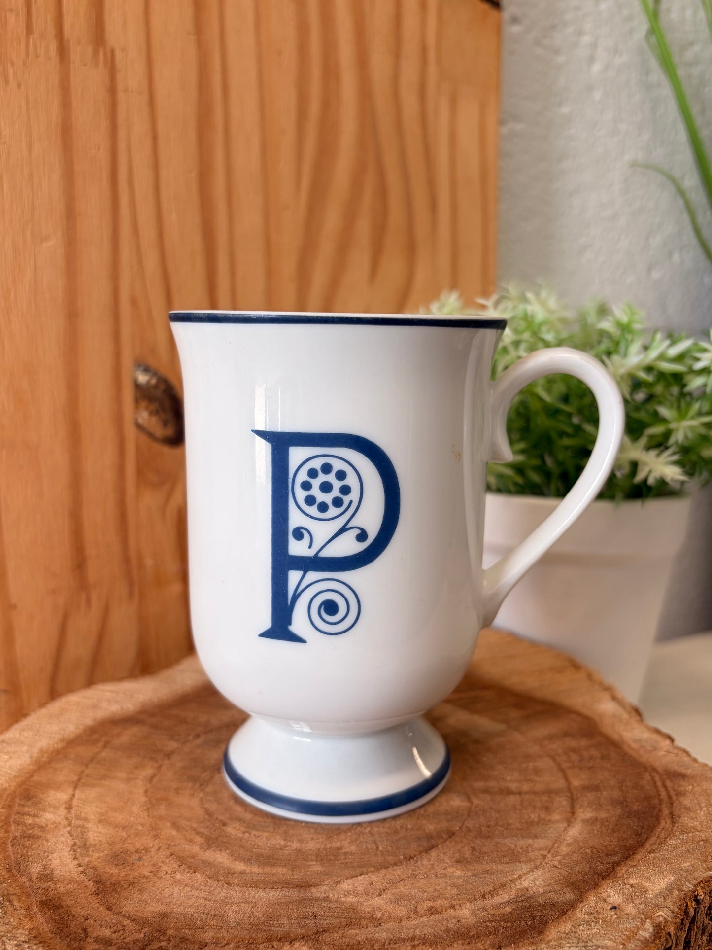 Vtg Pedestal “P” Mug (Local Pick Up Only)