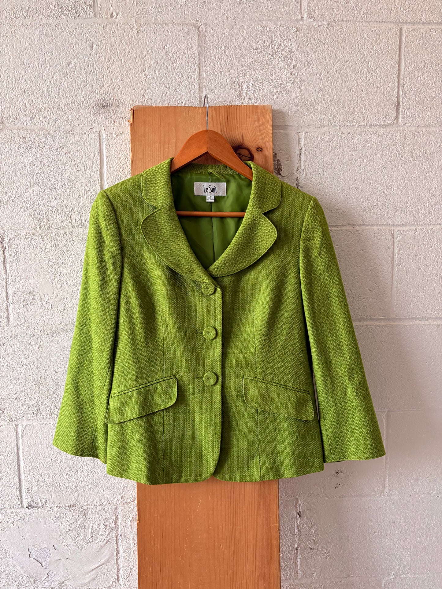Green Blazer : 8