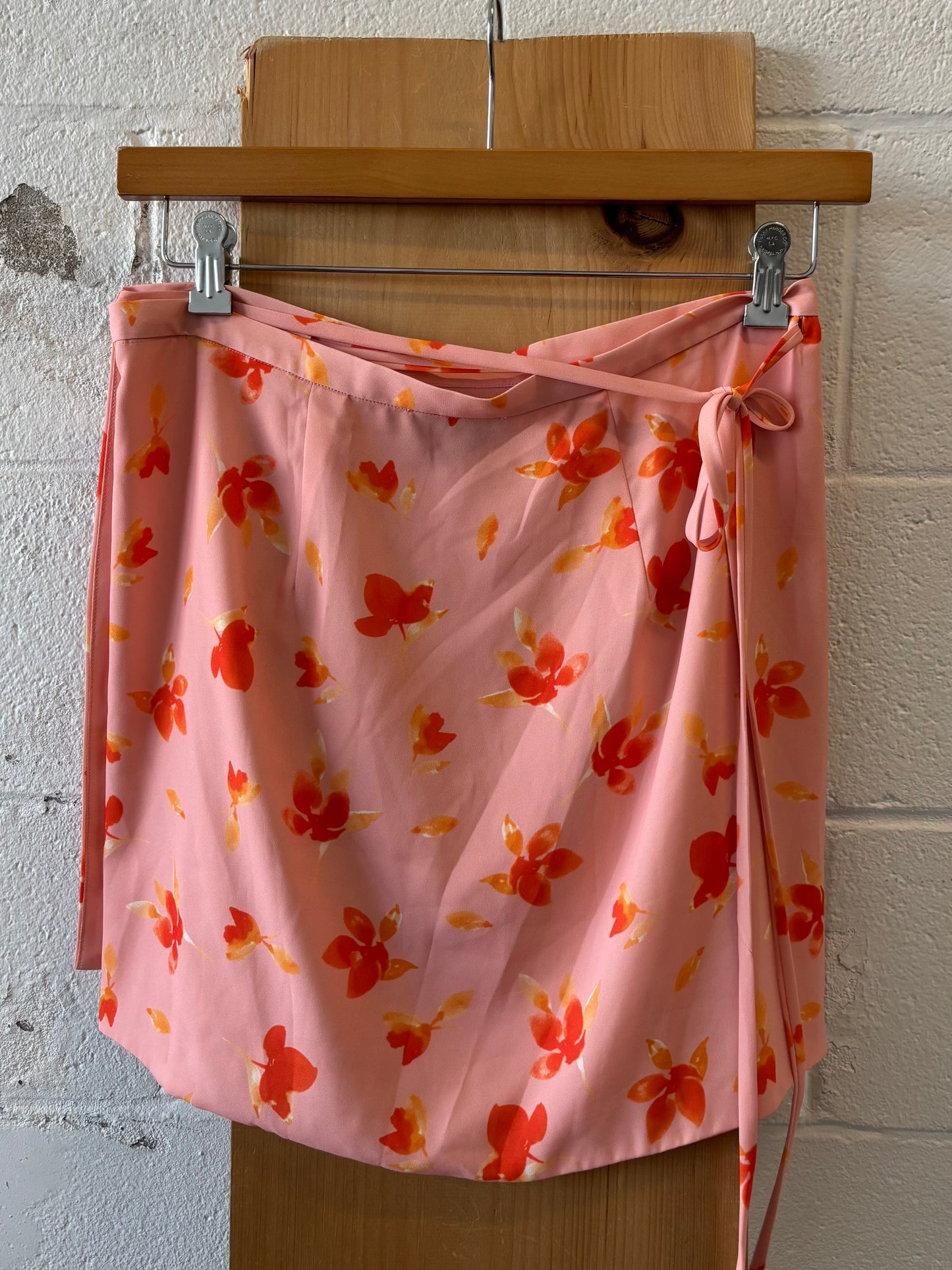 Floral Print Wrap Skirt : L