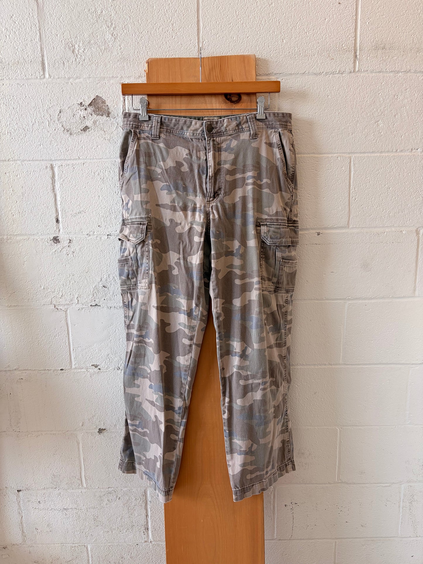 Red Head Camo Cargo Pants : 36x32