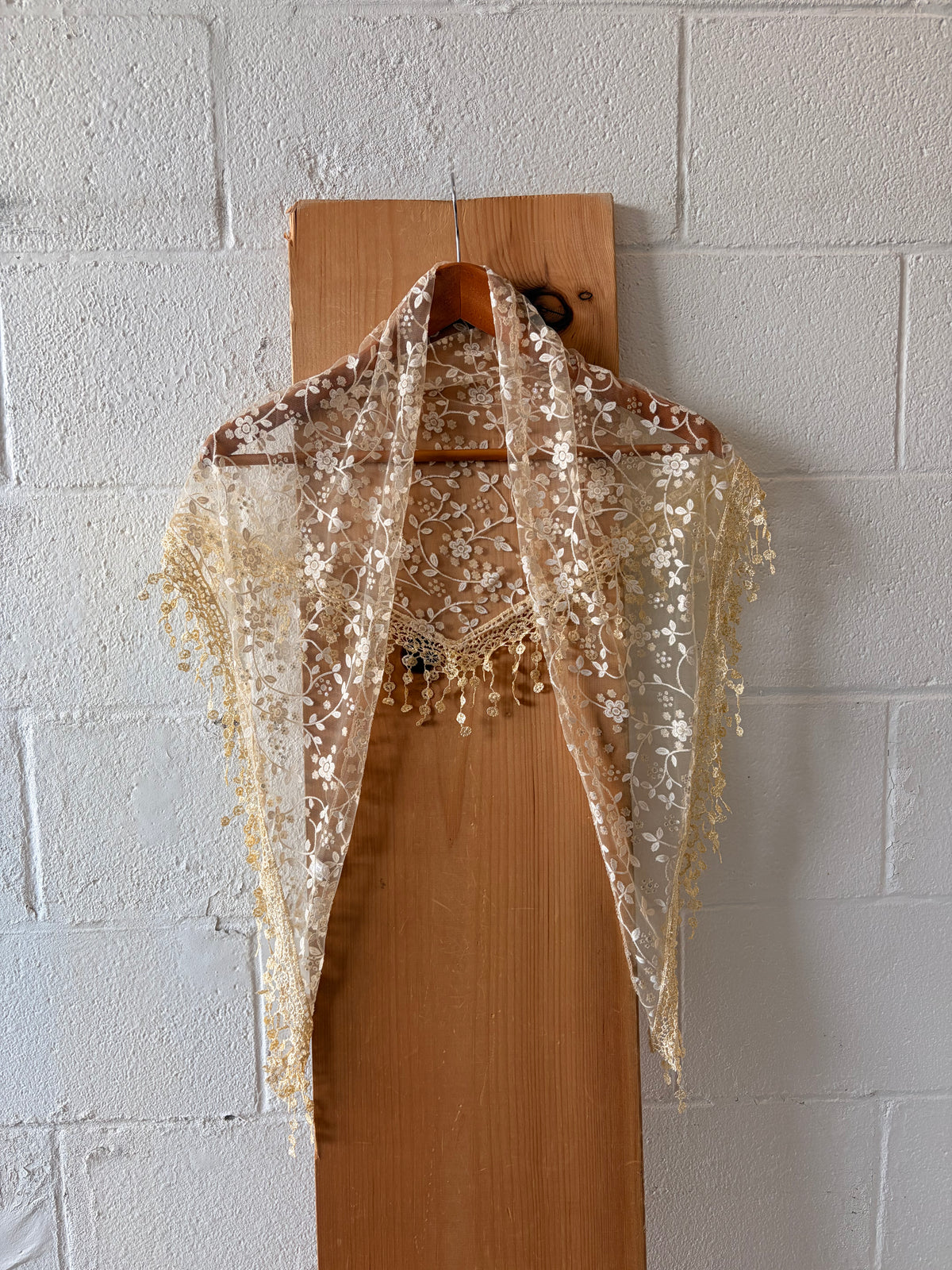 Floral Ivory Shawl
