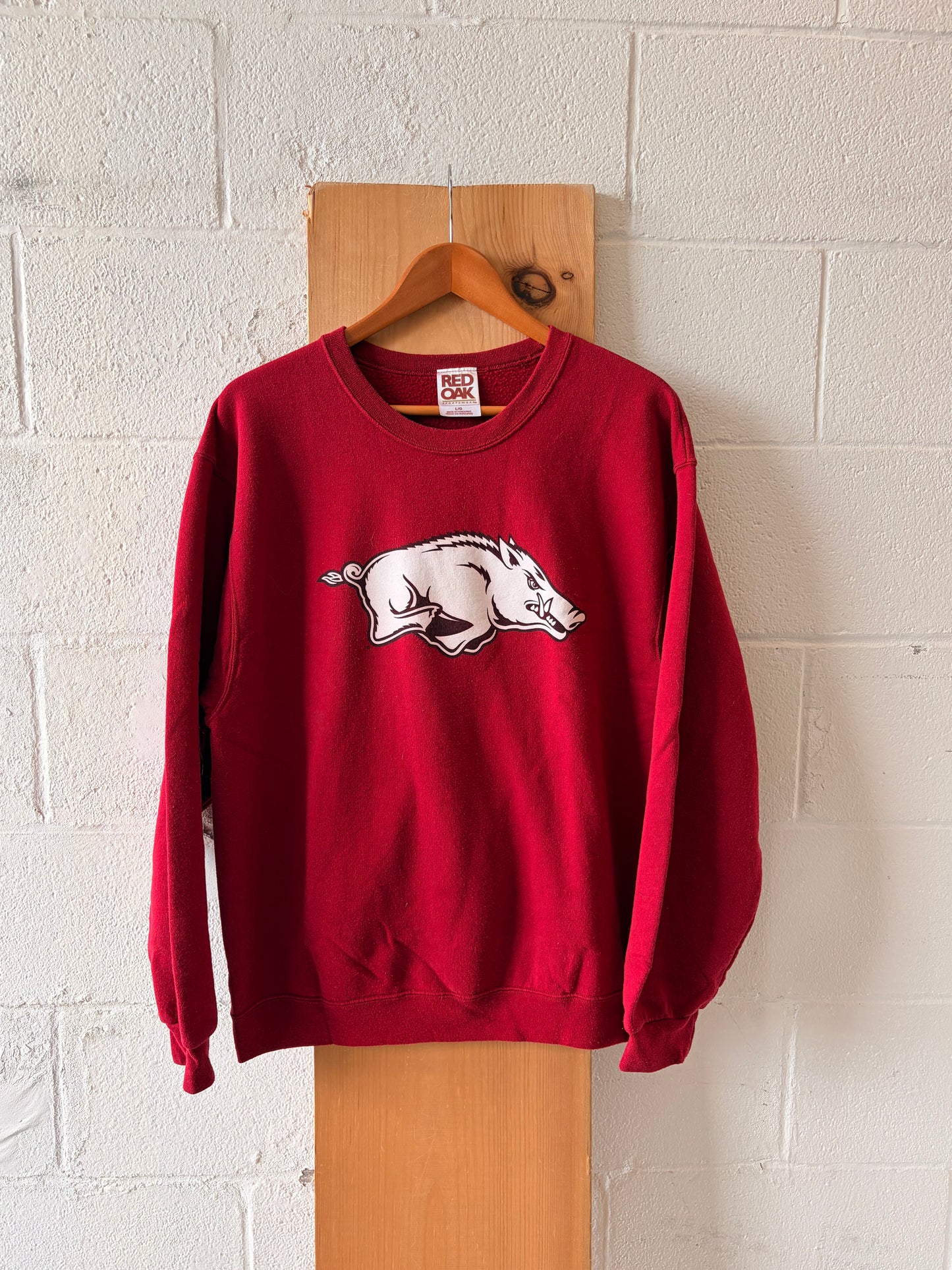 Red Razorbacks Crew : L