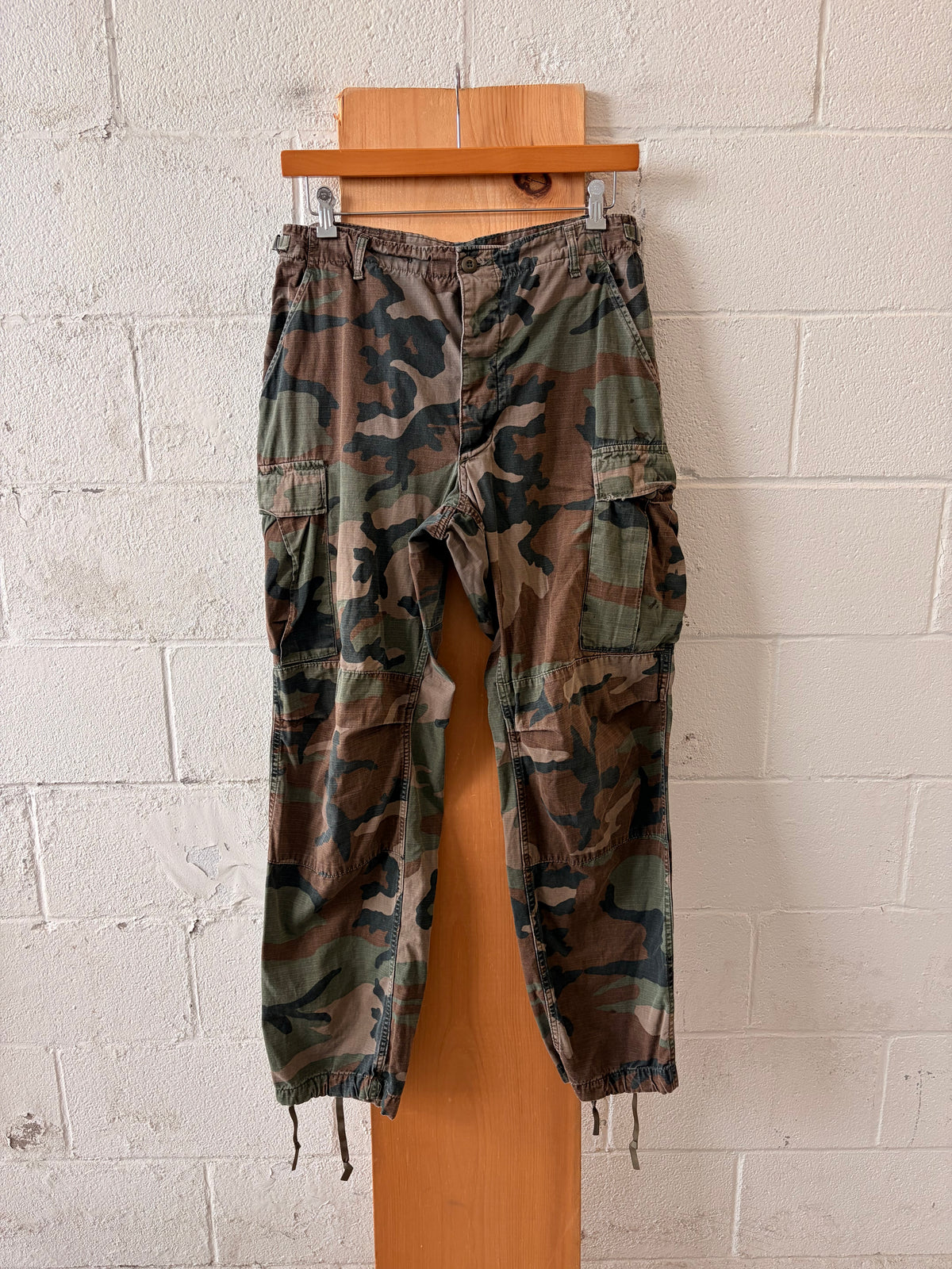 Camo Army Cargo Pants : 36”W