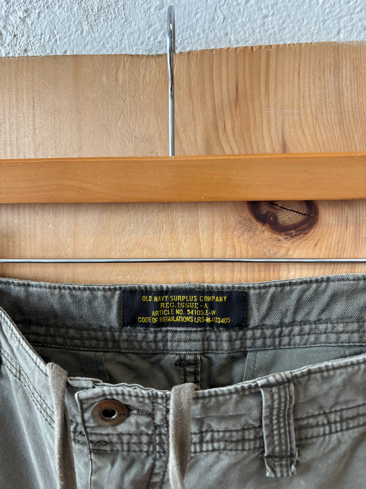 Green Old Navy Surplus Cargos : 32 x 30