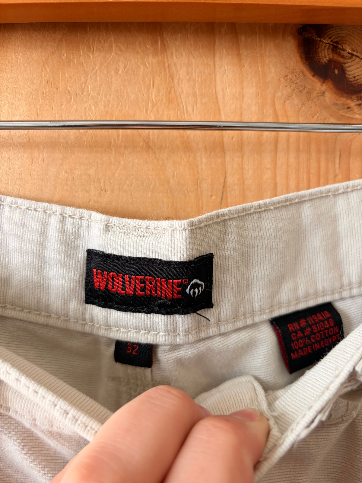 Wolverine Light Khaki Shorts : 32