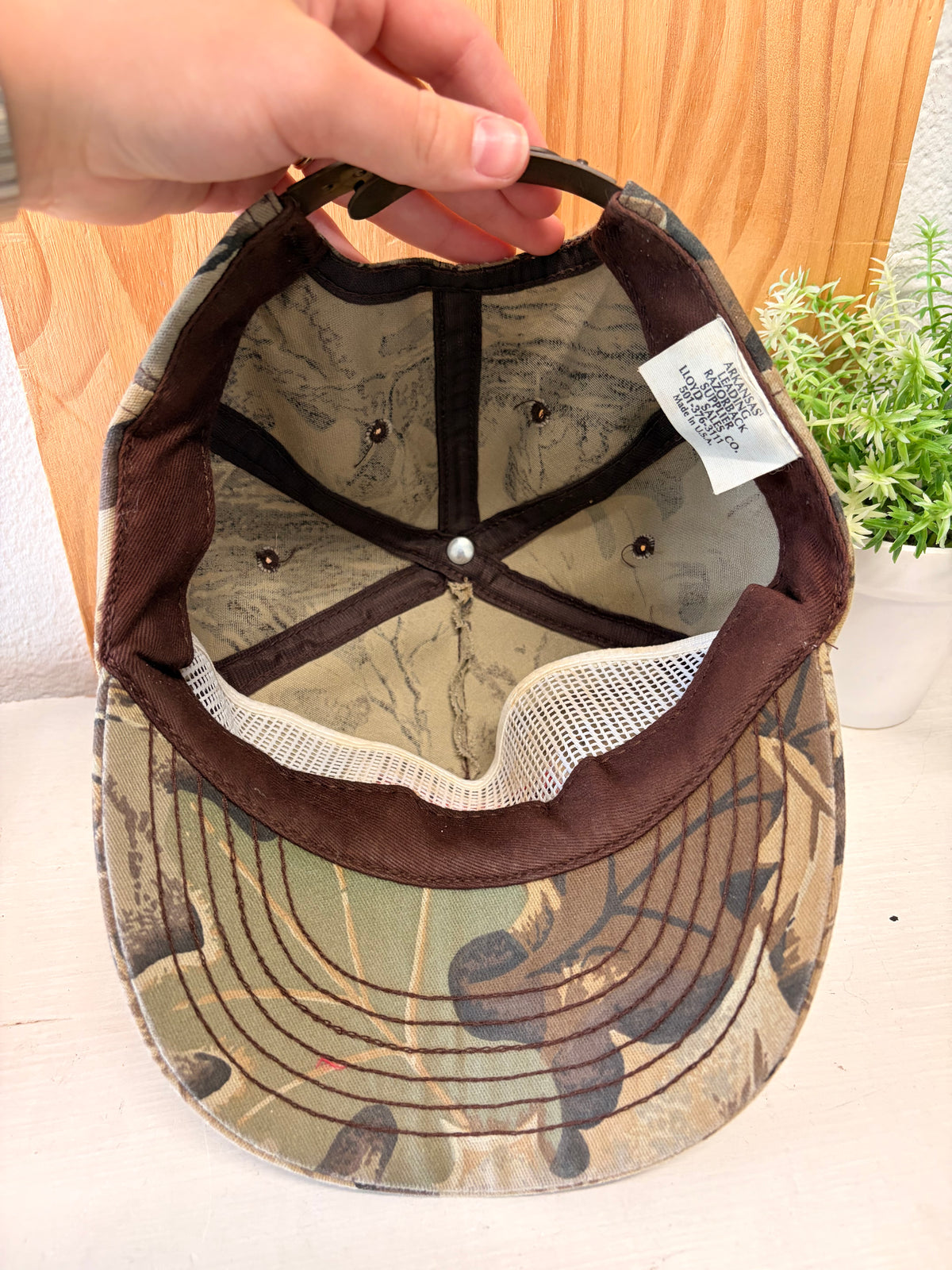Vtg 90’s Camo Razorbacks SnapBack