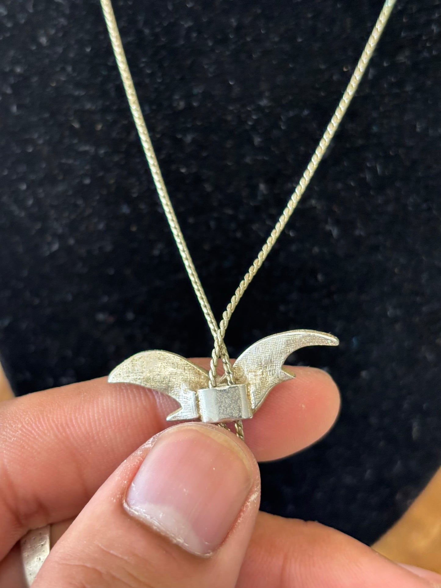 Silver Tone Avon Seagull Bolo Necklace