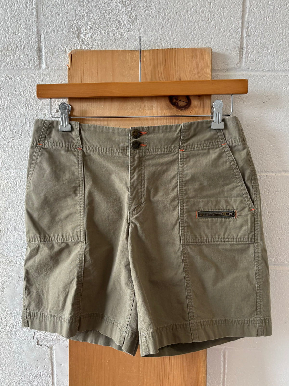 Olive Green Eddie Bauer Utility Shorts : Size 8