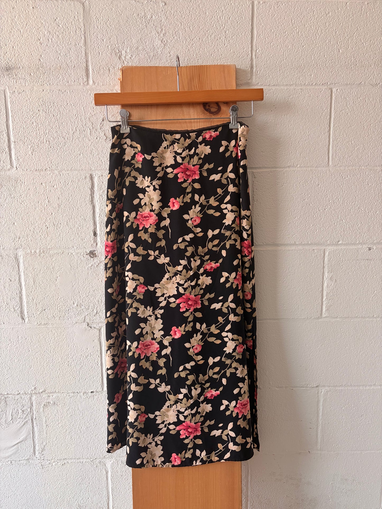 Pink & Black Floral Skirt : 6P