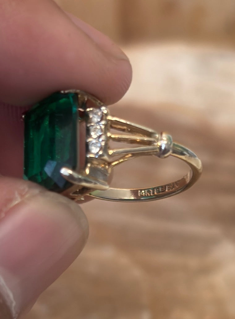 14KT G.E. Emerald Green Ring : 5