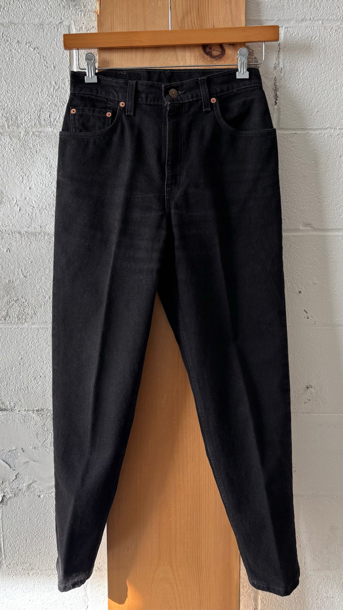 Vtg ‘96 551 Black Levi’s : 8 Short