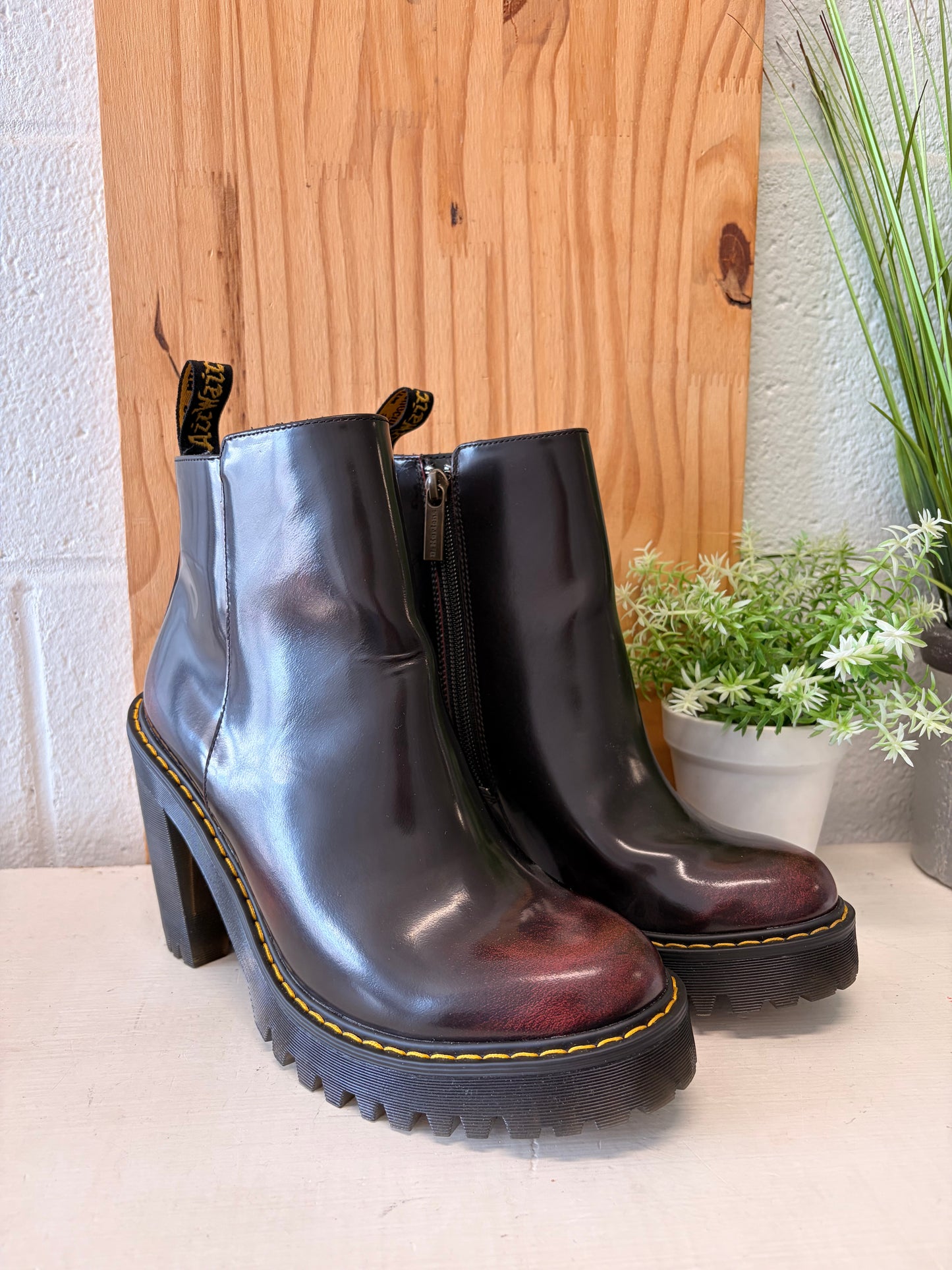 Dr. Martens Magdalena Arcadia Cherry Red Boots : Size 7