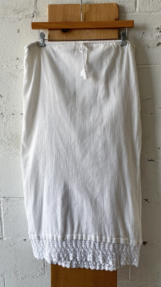 White Eddie Bauer Skirt : L