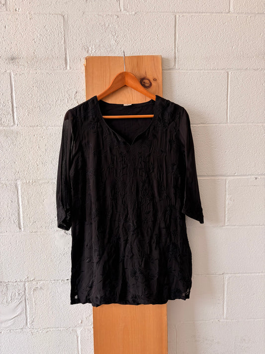 Floral Embroidered Silk Blouse : M