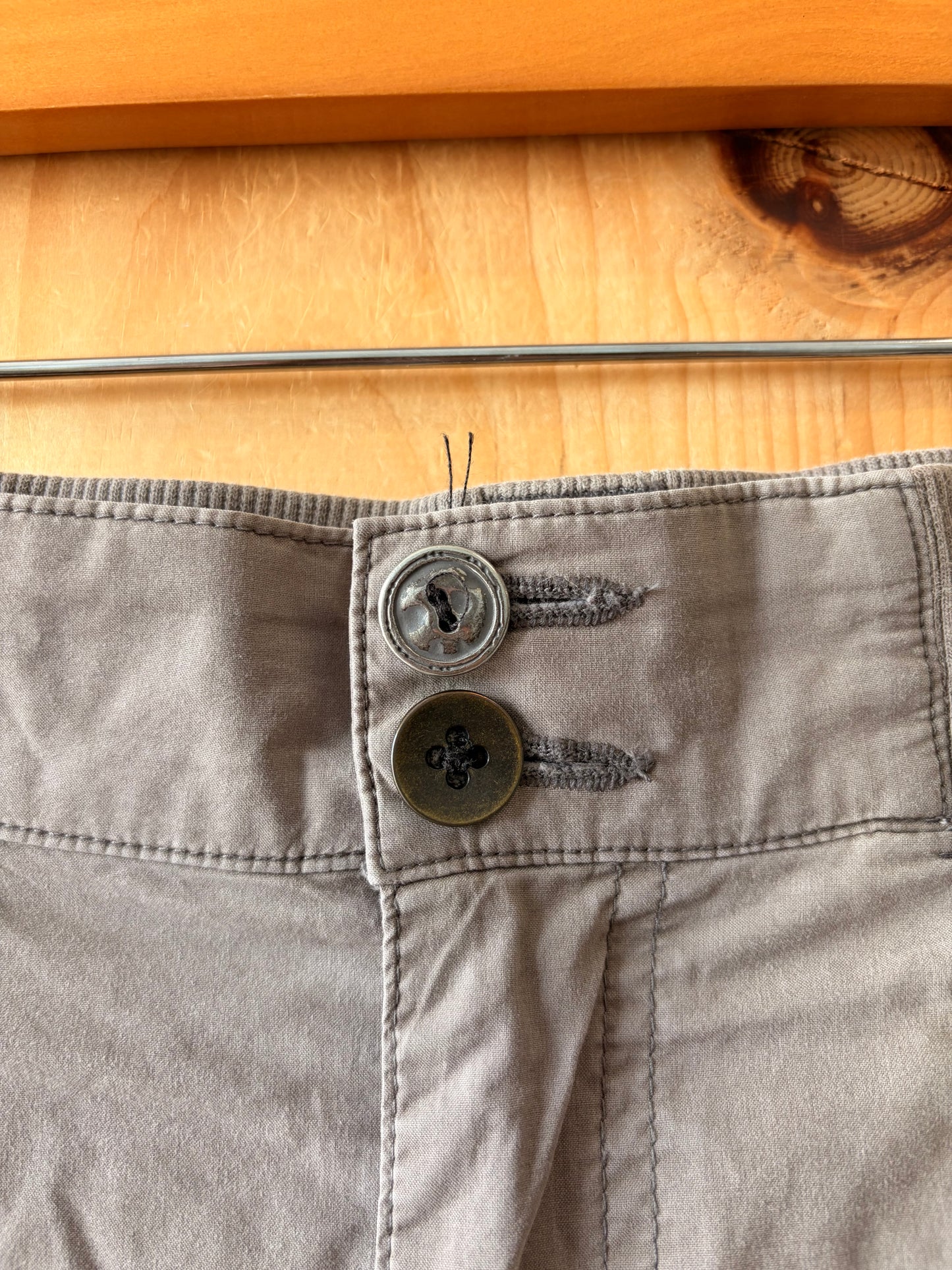 Columbia Hiking Shorts : 12