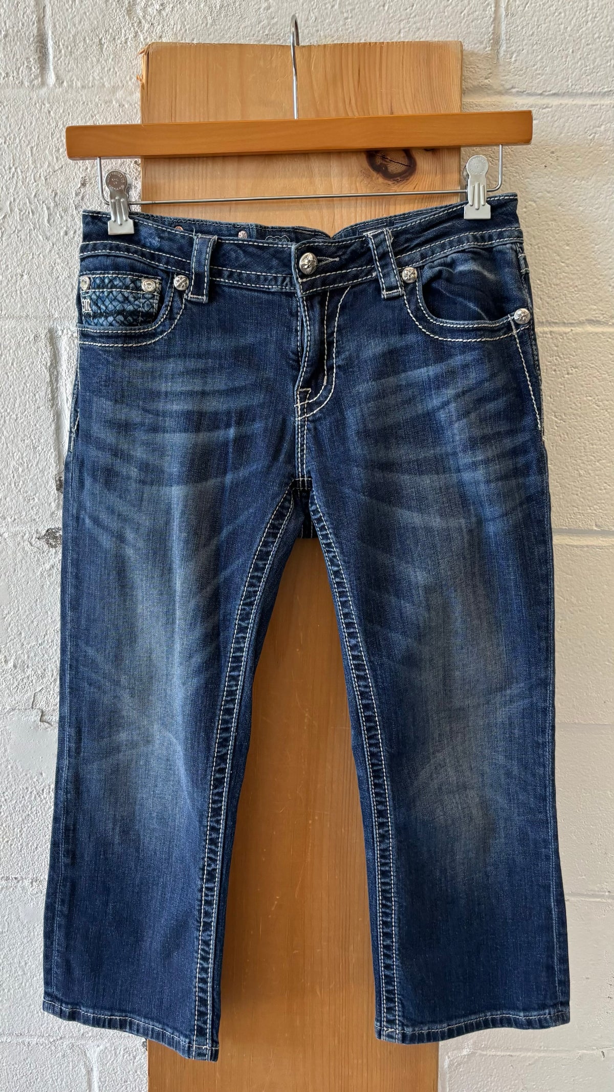 Miss Me Low-rise Denim Capris : 30