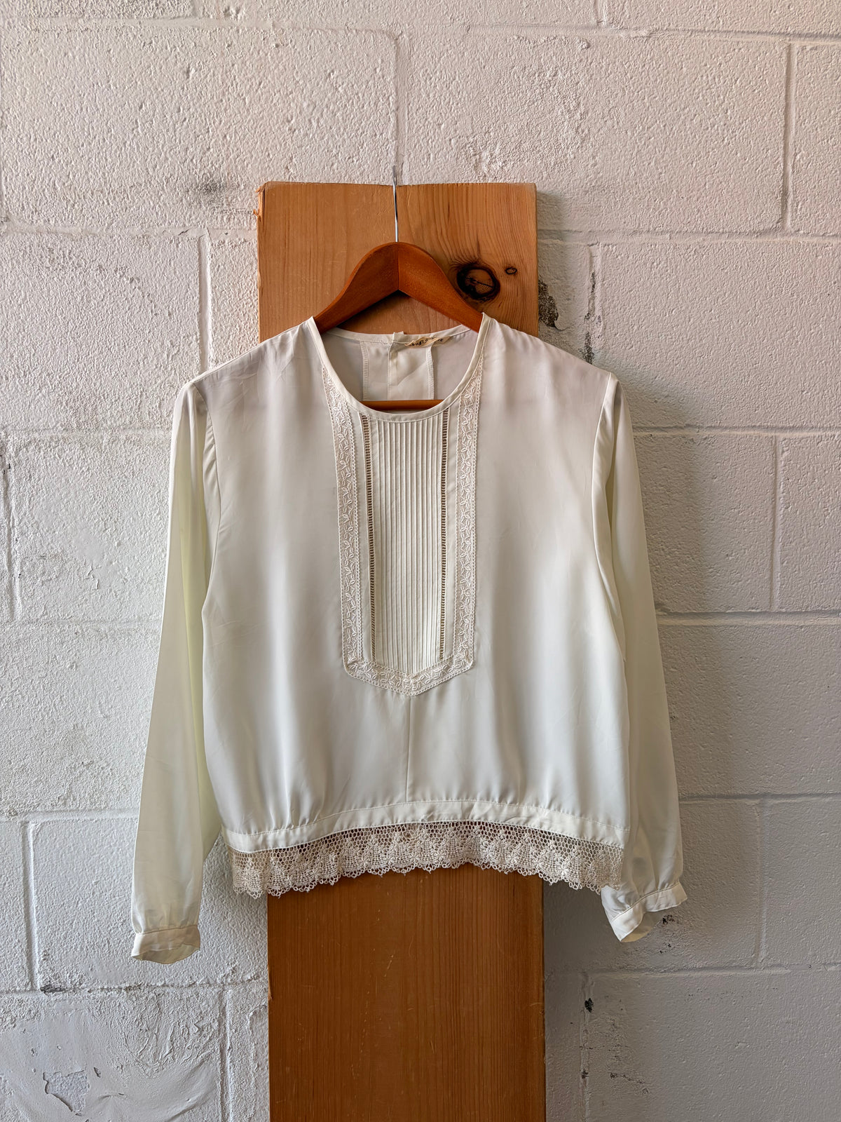 Lacey Ivory Blouse : S/M