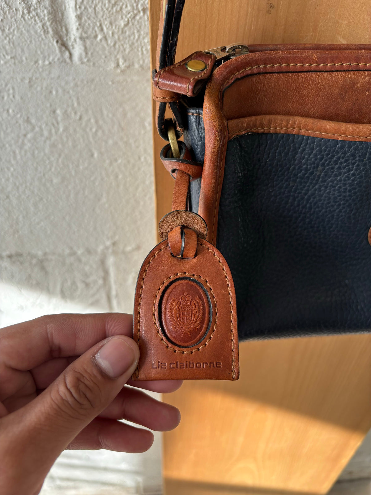 Vtg Leather Liz Claiborne Purse